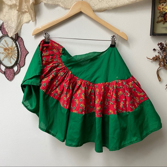 Handmade Christmas Tree Skirt - Picture 2 of 4